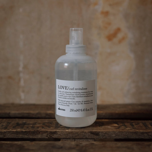LOVE Curl Revitaliser by Davines